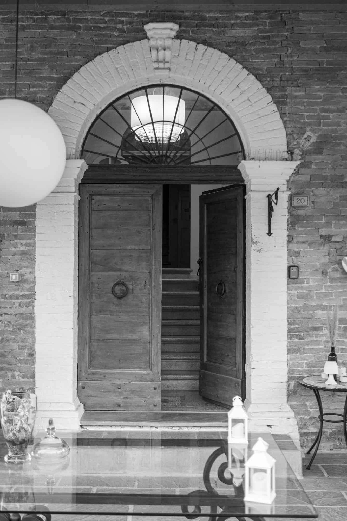 Casa Grimaldi Boutique Hotel & Restaurant Мателика Екстериор снимка
