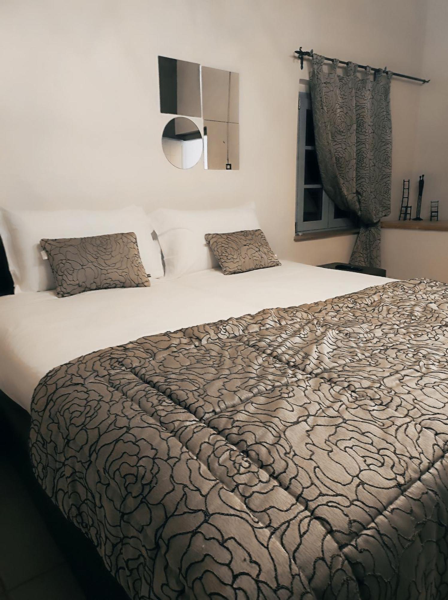 Casa Grimaldi Boutique Hotel & Restaurant Мателика Екстериор снимка
